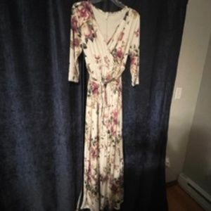Pink blush 3/4 sleeve floral dress